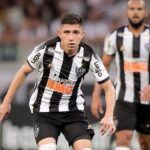 Savarino »joga», Mineiro clasifica