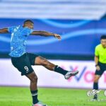 Salomón Rondón no perdona rivales en China