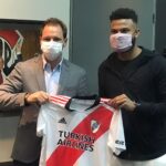 Defensor nacido en Venezuela firma contrato profesional con River