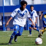 Leonardo Lozada, una opción a futuro se forma en Vélez